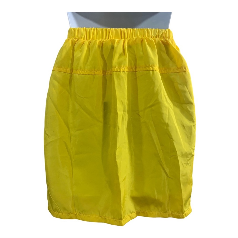 5 for 20 PrettyLittleThing neon yellow shell suit skirt NWT - Picture 2 of 6